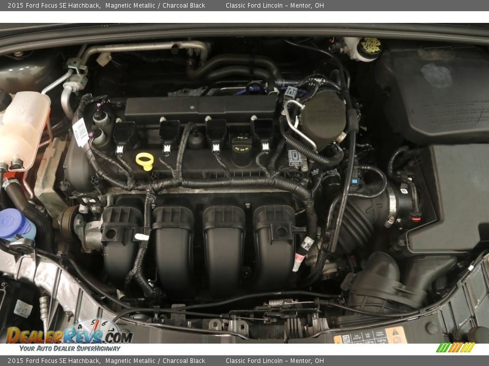 2015 Ford Focus SE Hatchback Magnetic Metallic / Charcoal Black Photo #18