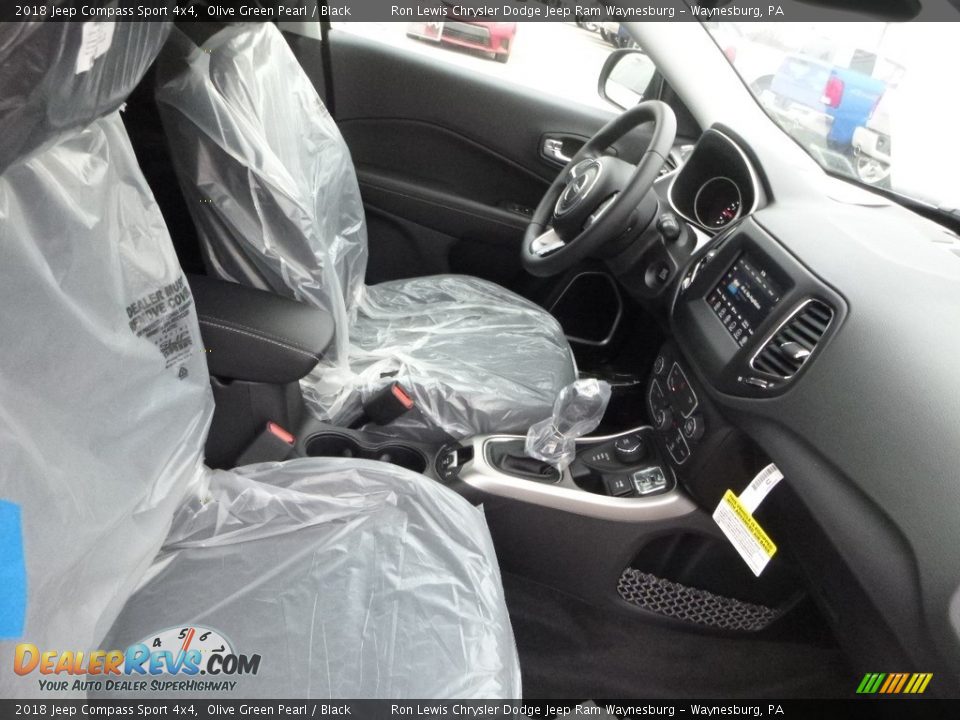 2018 Jeep Compass Sport 4x4 Olive Green Pearl / Black Photo #10