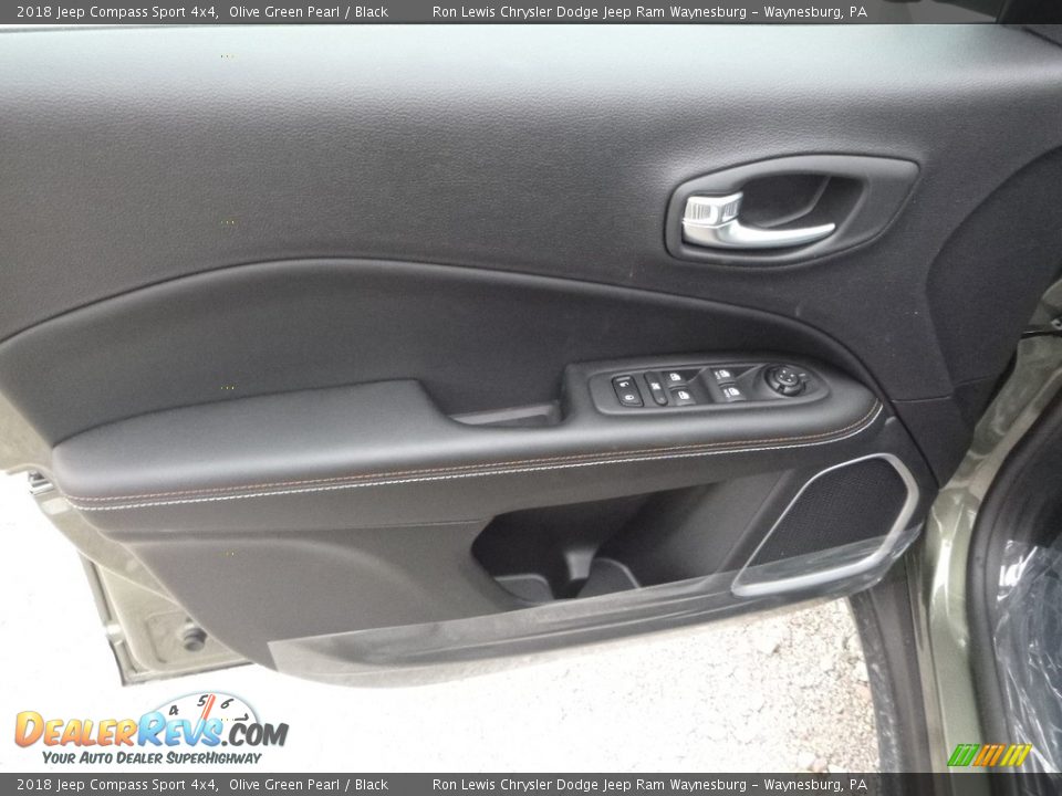 2018 Jeep Compass Sport 4x4 Olive Green Pearl / Black Photo #14
