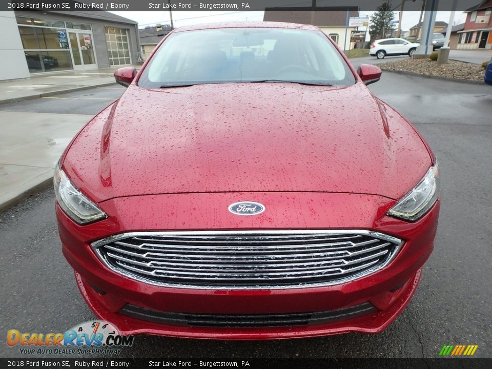 2018 Ford Fusion SE Ruby Red / Ebony Photo #2
