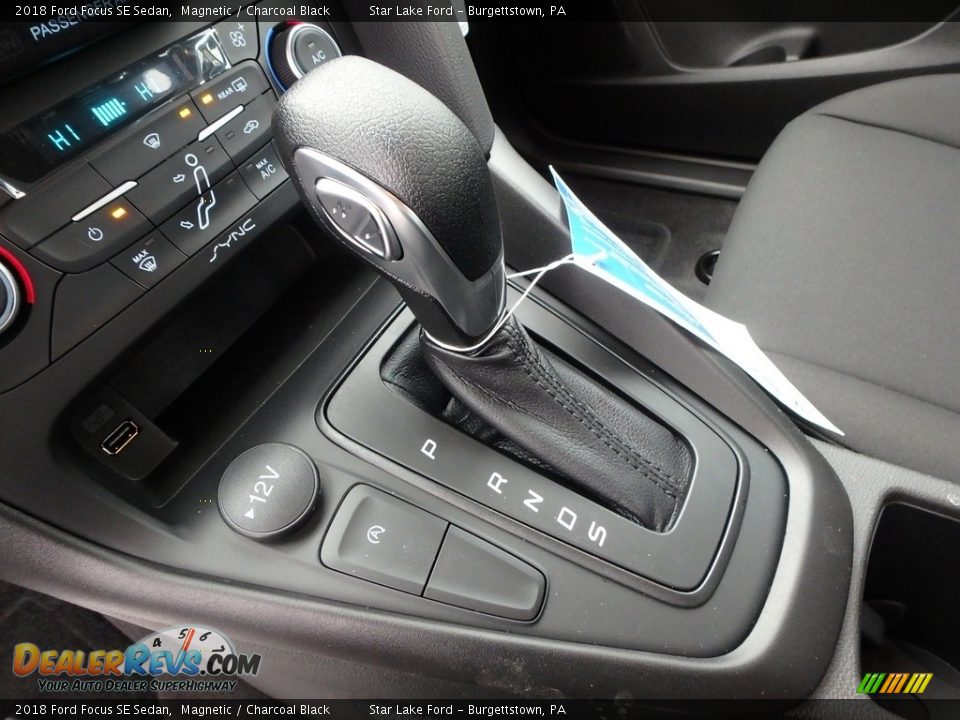 2018 Ford Focus SE Sedan Magnetic / Charcoal Black Photo #16
