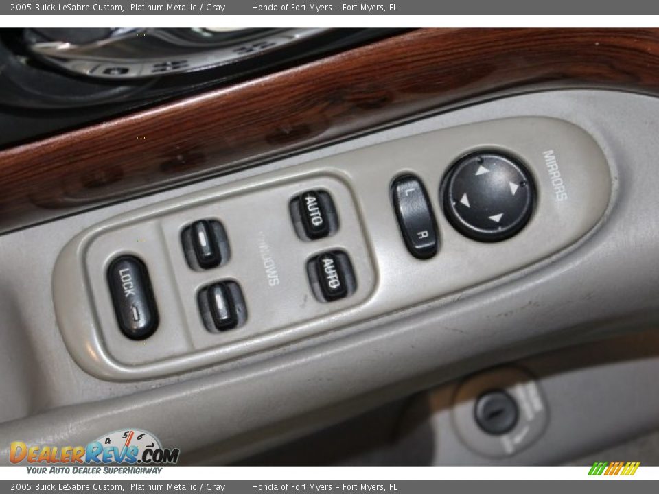 2005 Buick LeSabre Custom Platinum Metallic / Gray Photo #14