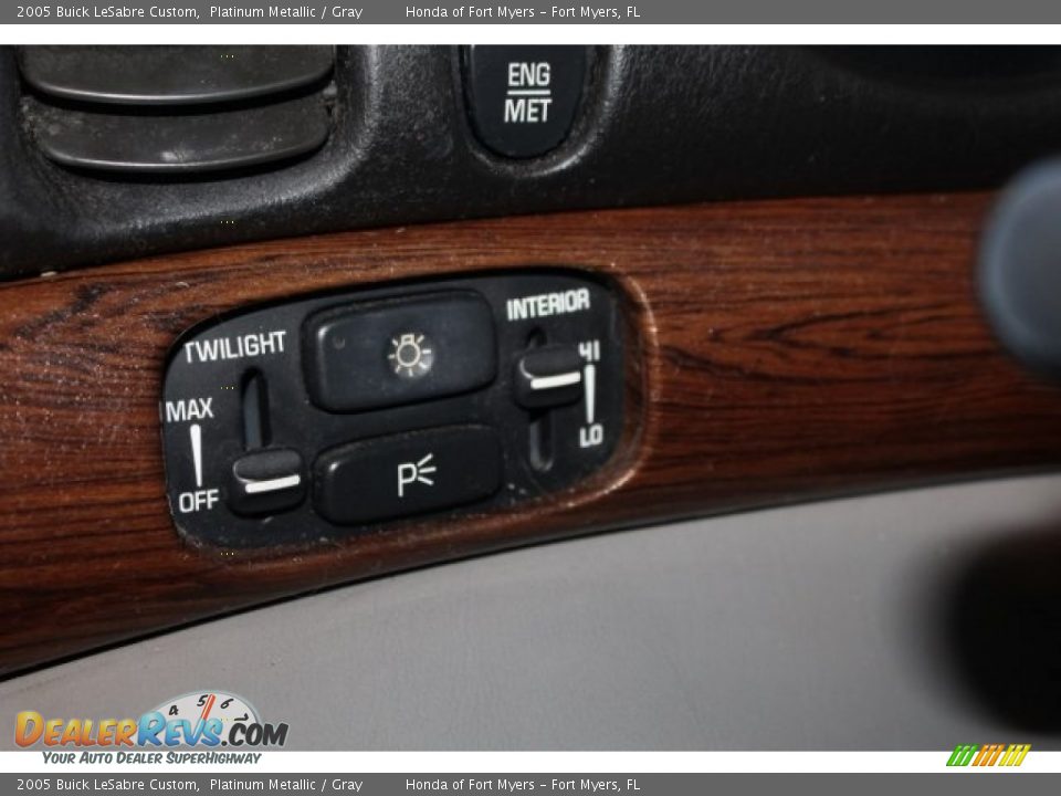 2005 Buick LeSabre Custom Platinum Metallic / Gray Photo #21