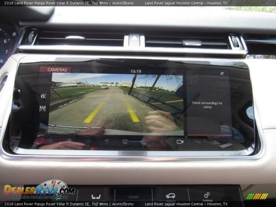2018 Land Rover Range Rover Velar R Dynamic SE Fuji White / Acorn/Ebony Photo #33