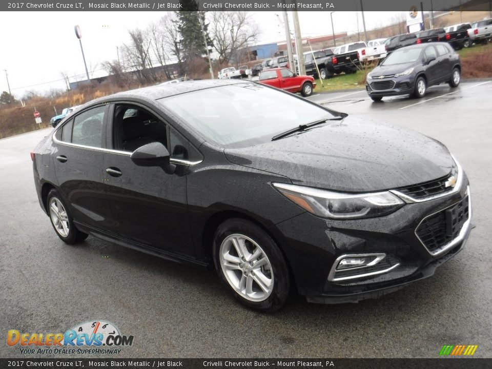 2017 Chevrolet Cruze LT Mosaic Black Metallic / Jet Black Photo #5