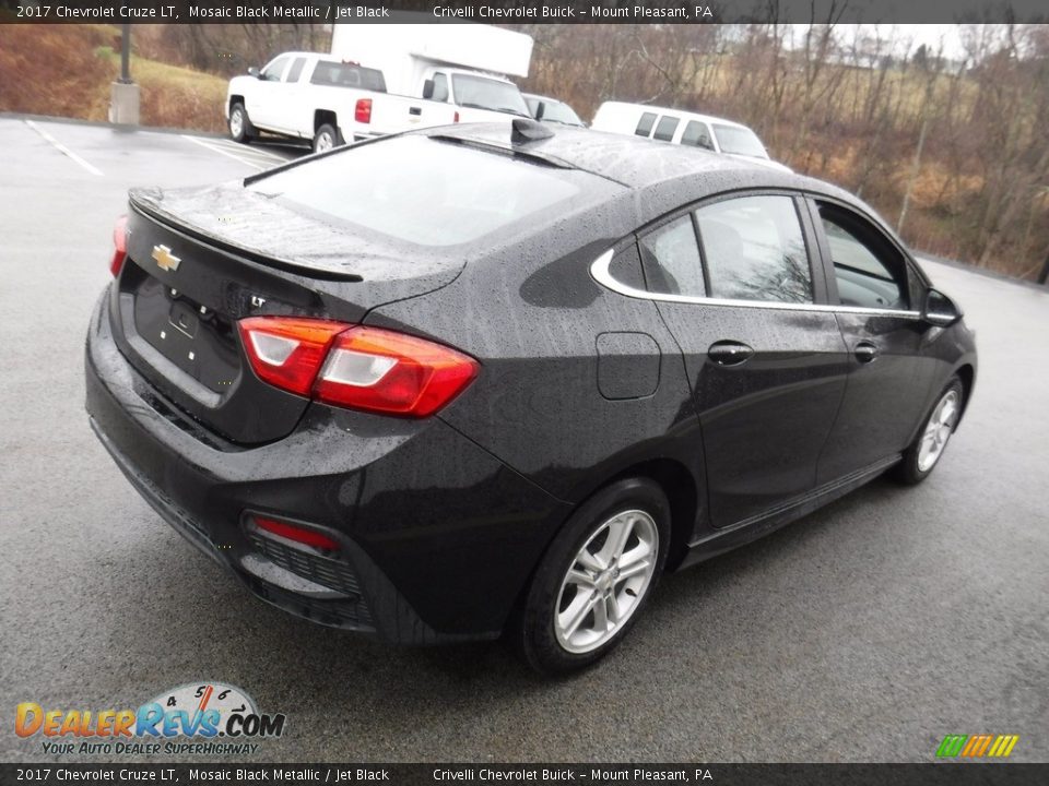 2017 Chevrolet Cruze LT Mosaic Black Metallic / Jet Black Photo #8