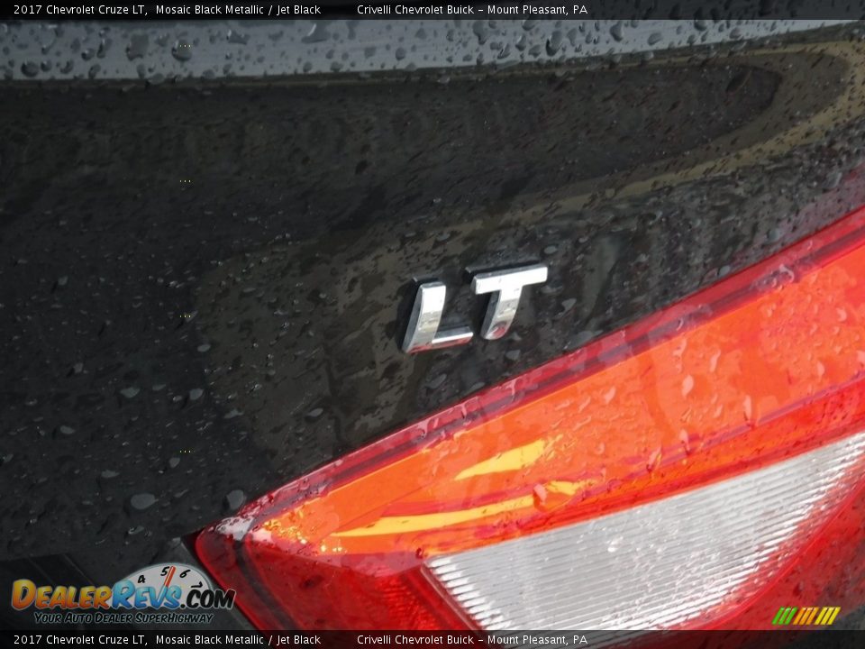 2017 Chevrolet Cruze LT Mosaic Black Metallic / Jet Black Photo #10