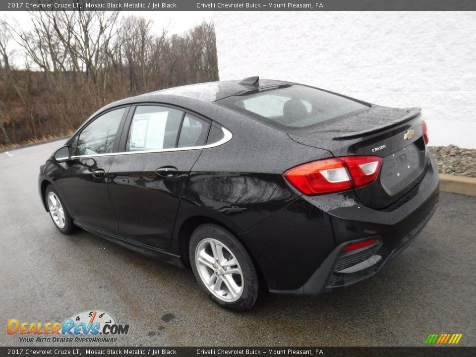 2017 Chevrolet Cruze LT Mosaic Black Metallic / Jet Black Photo #11