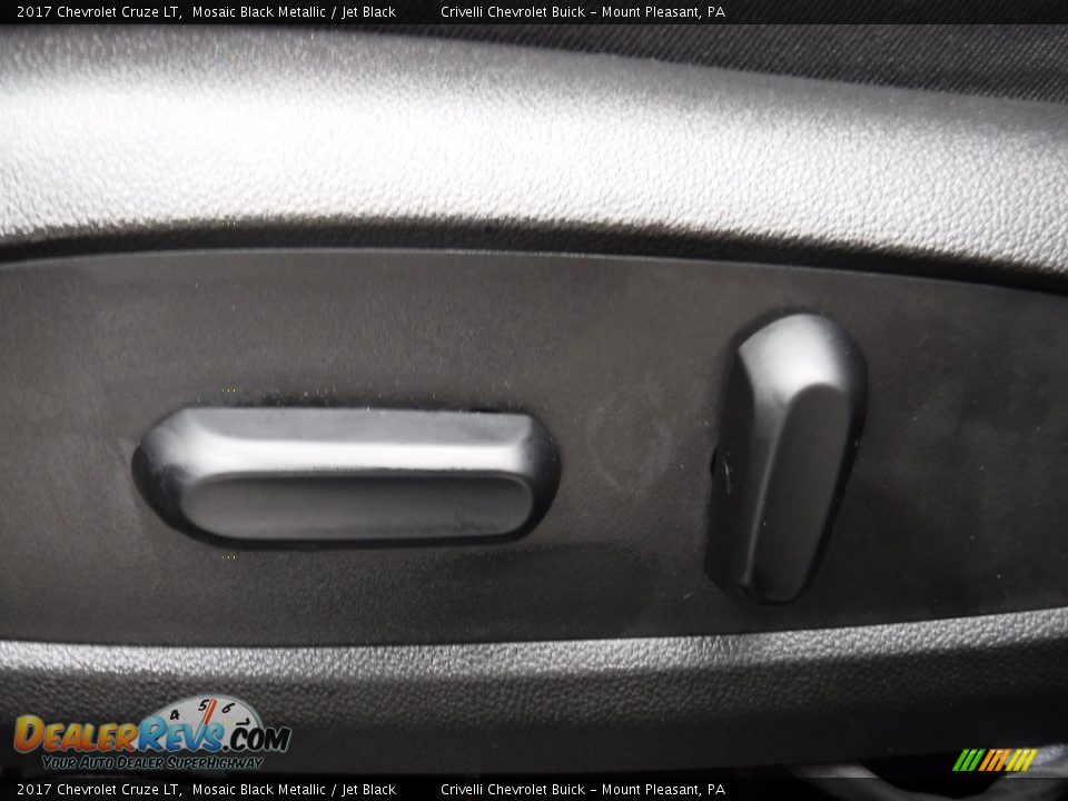 2017 Chevrolet Cruze LT Mosaic Black Metallic / Jet Black Photo #16