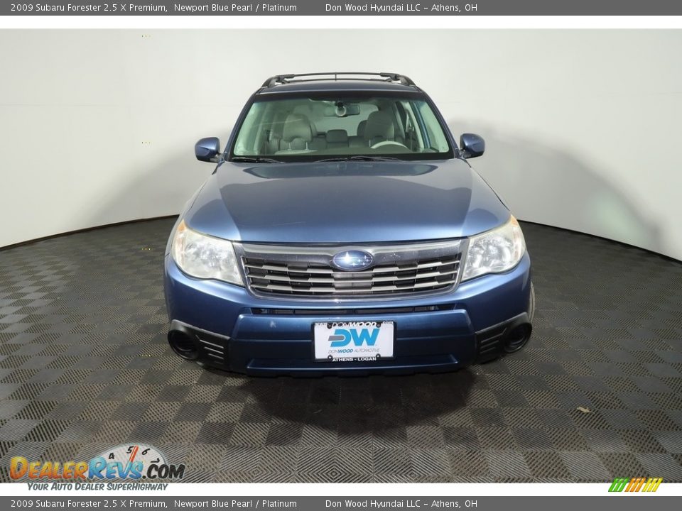 2009 Subaru Forester 2.5 X Premium Newport Blue Pearl / Platinum Photo #6