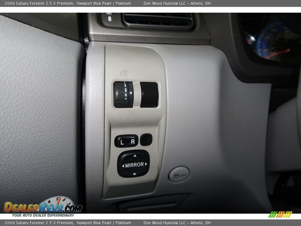 2009 Subaru Forester 2.5 X Premium Newport Blue Pearl / Platinum Photo #34