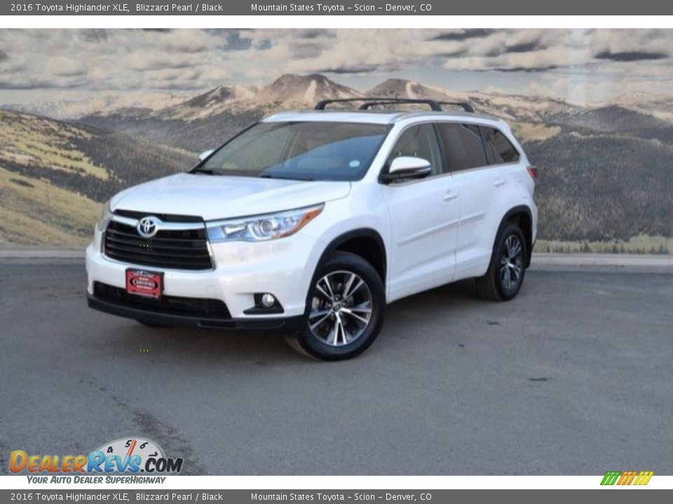 2016 Toyota Highlander XLE Blizzard Pearl / Black Photo #5
