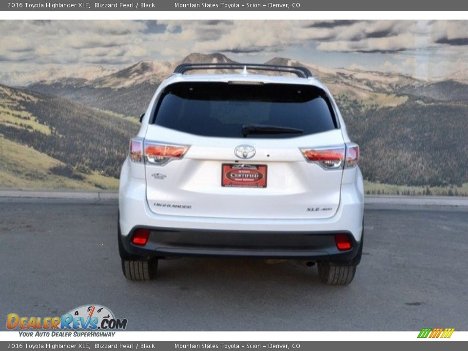 2016 Toyota Highlander XLE Blizzard Pearl / Black Photo #9