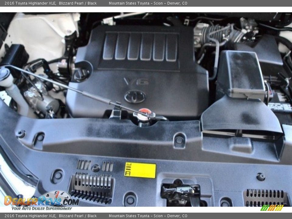 2016 Toyota Highlander XLE Blizzard Pearl / Black Photo #29