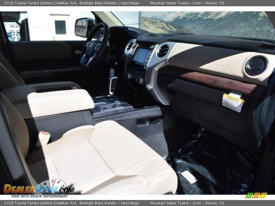 2018 Toyota Tundra Limited CrewMax 4x4 Midnight Black Metallic / Sand Beige Photo #11