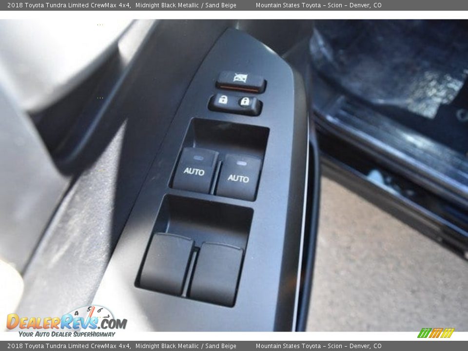 2018 Toyota Tundra Limited CrewMax 4x4 Midnight Black Metallic / Sand Beige Photo #24