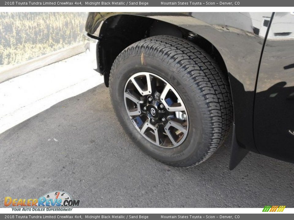 2018 Toyota Tundra Limited CrewMax 4x4 Midnight Black Metallic / Sand Beige Photo #32