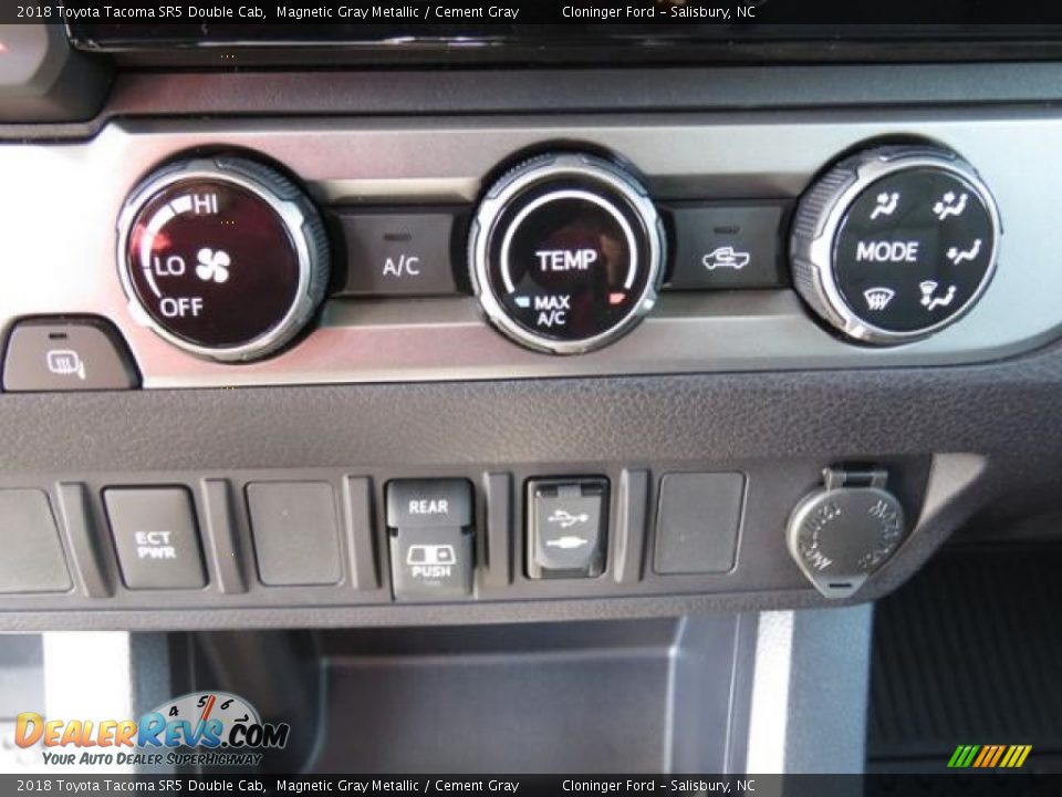 2018 Toyota Tacoma SR5 Double Cab Magnetic Gray Metallic / Cement Gray Photo #15