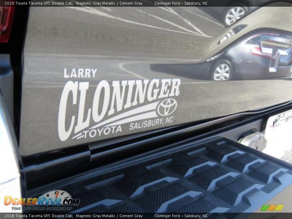 2018 Toyota Tacoma SR5 Double Cab Magnetic Gray Metallic / Cement Gray Photo #23