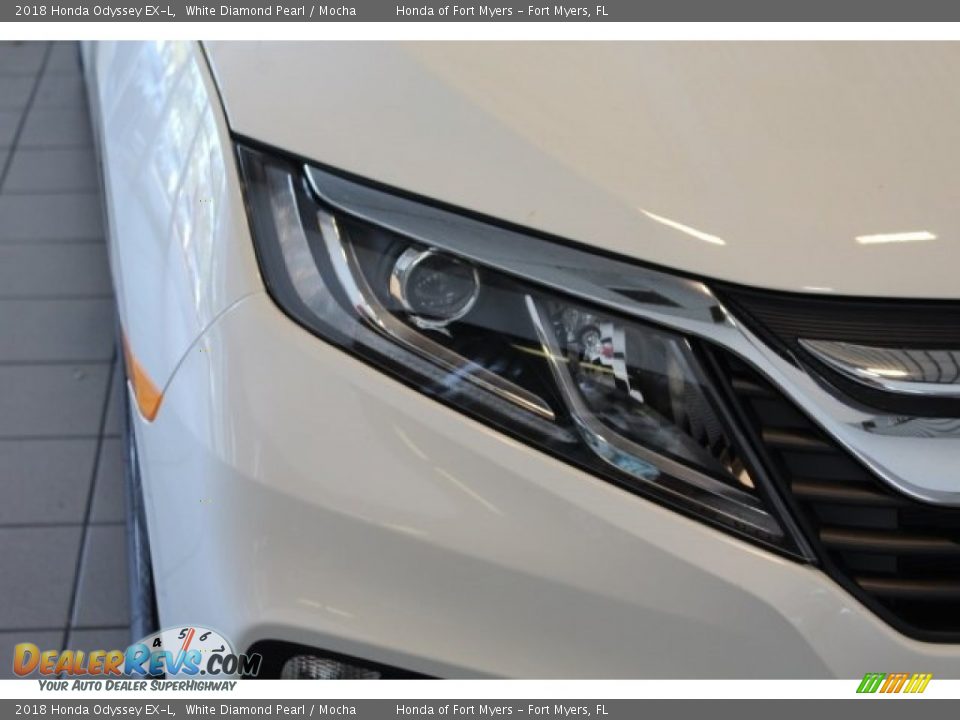 2018 Honda Odyssey EX-L White Diamond Pearl / Mocha Photo #6