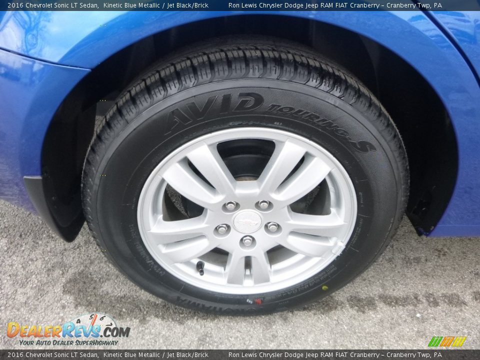 2016 Chevrolet Sonic LT Sedan Kinetic Blue Metallic / Jet Black/Brick Photo #9