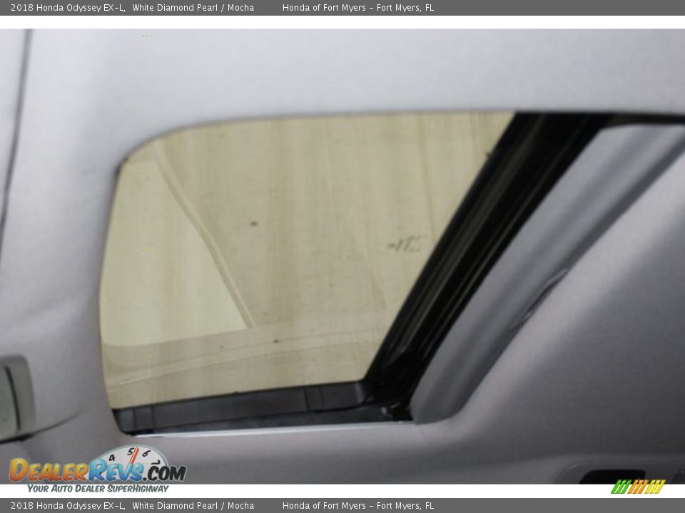 2018 Honda Odyssey EX-L White Diamond Pearl / Mocha Photo #18