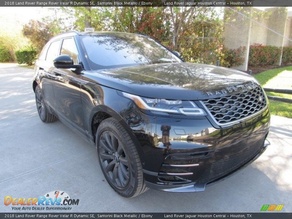 Front 3/4 View of 2018 Land Rover Range Rover Velar R Dynamic SE Photo #2