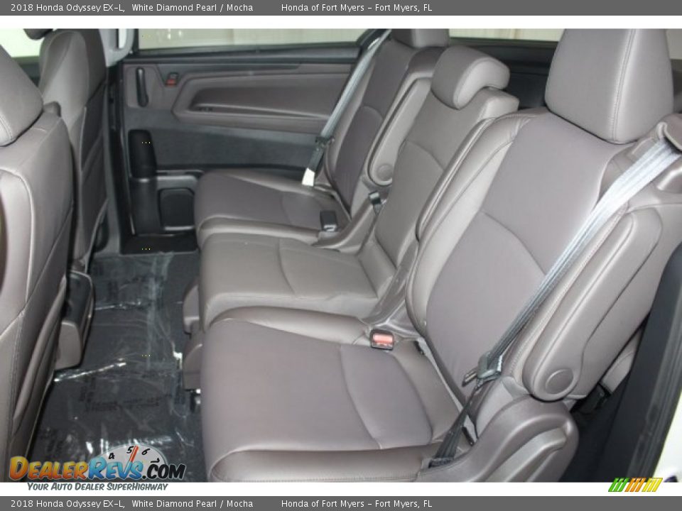 2018 Honda Odyssey EX-L White Diamond Pearl / Mocha Photo #31