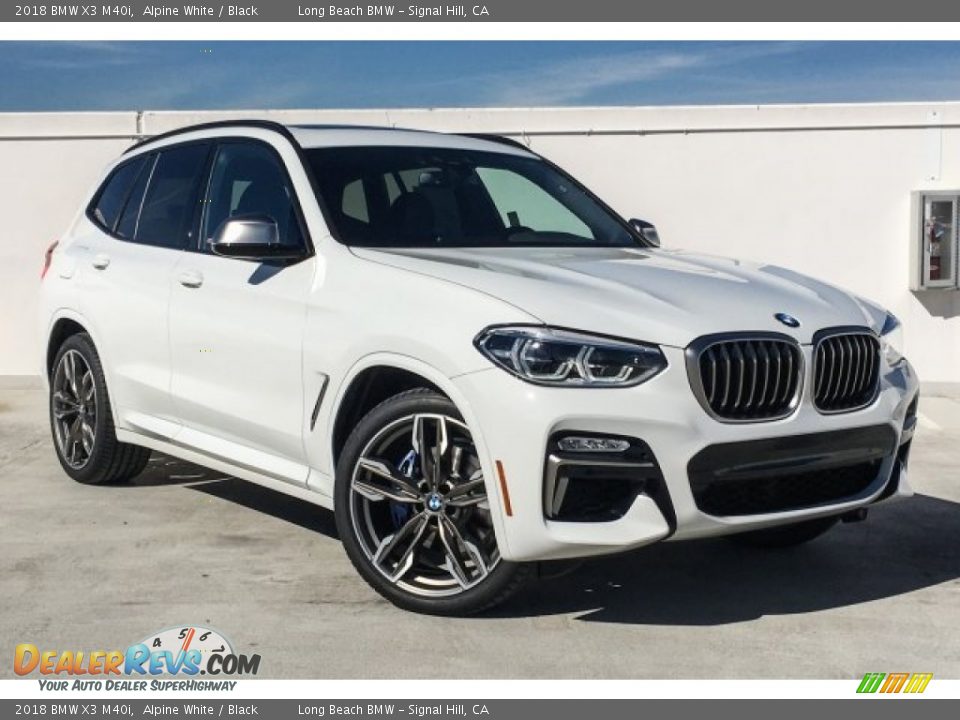 Front 3/4 View of 2018 BMW X3 M40i Photo #12