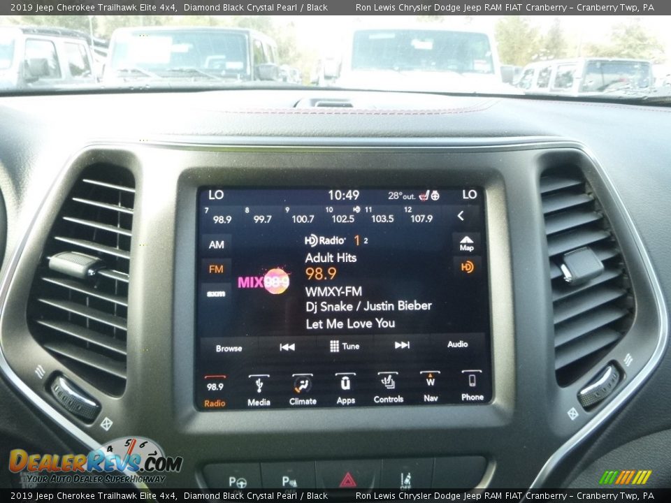 Controls of 2019 Jeep Cherokee Trailhawk Elite 4x4 Photo #17