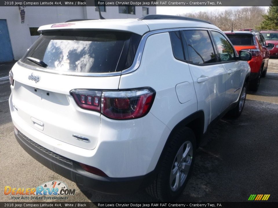 2018 Jeep Compass Latitude 4x4 White / Black Photo #4