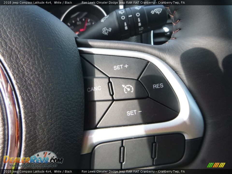 2018 Jeep Compass Latitude 4x4 White / Black Photo #15
