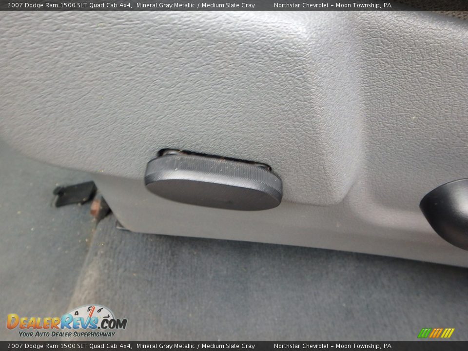 2007 Dodge Ram 1500 SLT Quad Cab 4x4 Mineral Gray Metallic / Medium Slate Gray Photo #12