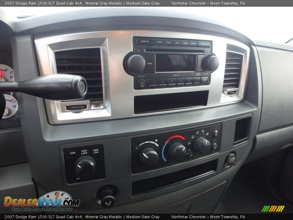 2007 Dodge Ram 1500 SLT Quad Cab 4x4 Mineral Gray Metallic / Medium Slate Gray Photo #13