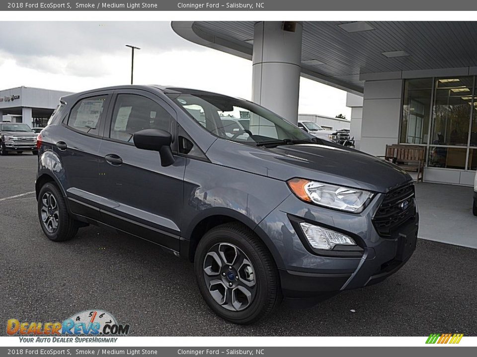 Front 3/4 View of 2018 Ford EcoSport S Photo #1