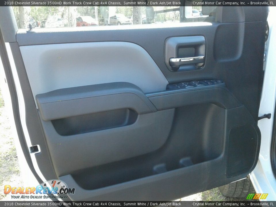 2018 Chevrolet Silverado 3500HD Work Truck Crew Cab 4x4 Chassis Summit White / Dark Ash/Jet Black Photo #17