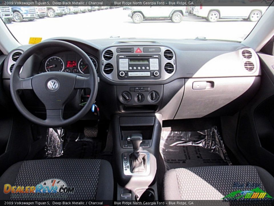 2009 Volkswagen Tiguan S Deep Black Metallic / Charcoal Photo #16