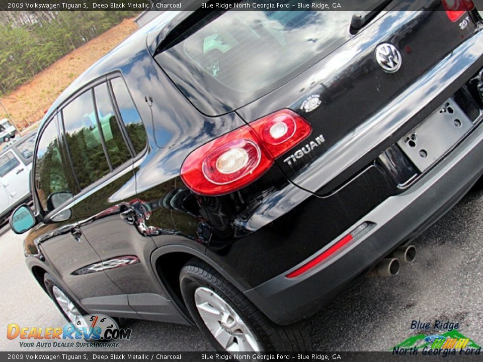 2009 Volkswagen Tiguan S Deep Black Metallic / Charcoal Photo #29