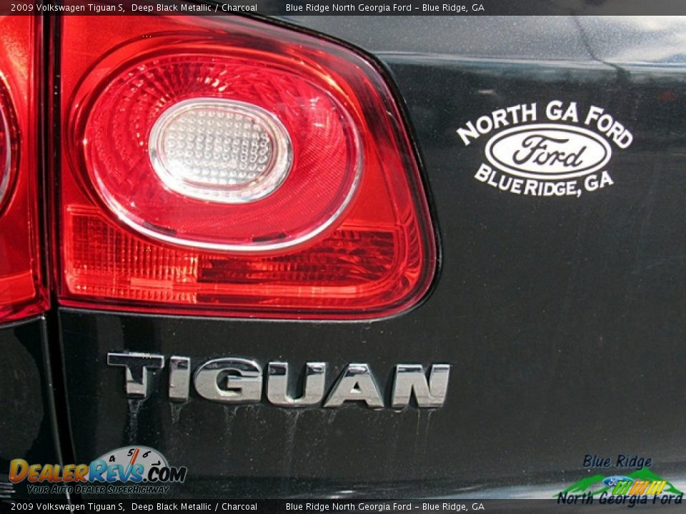 2009 Volkswagen Tiguan S Deep Black Metallic / Charcoal Photo #30
