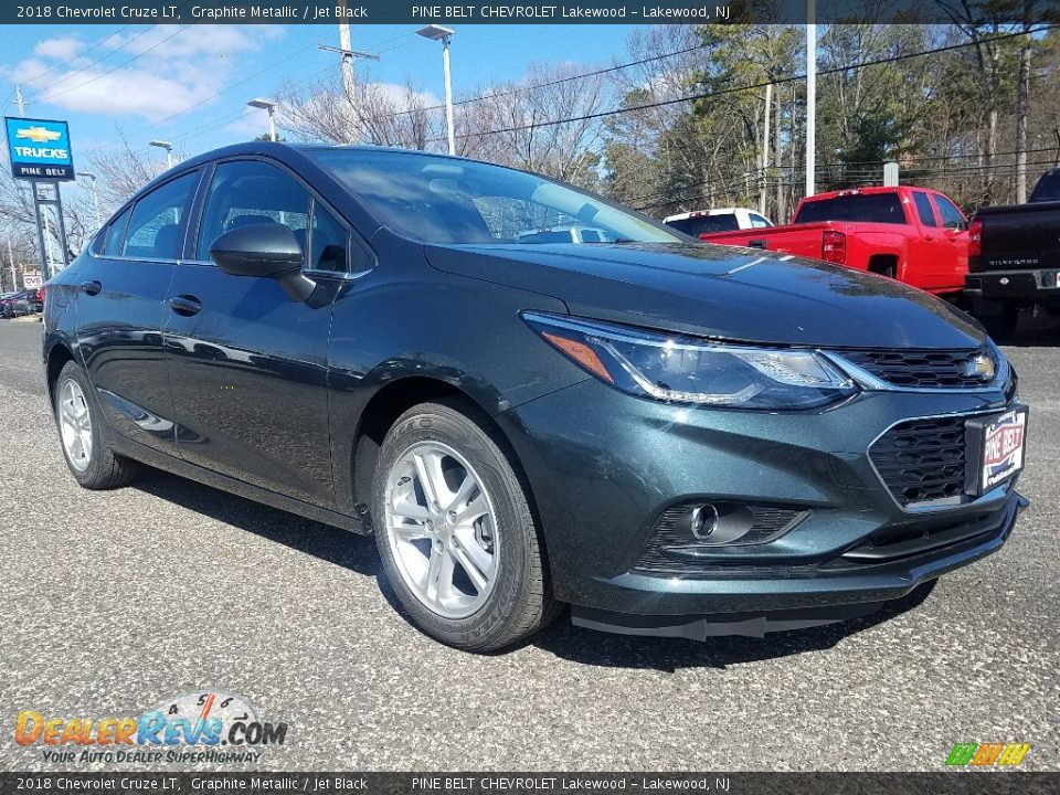 2018 Chevrolet Cruze LT Graphite Metallic / Jet Black Photo #1