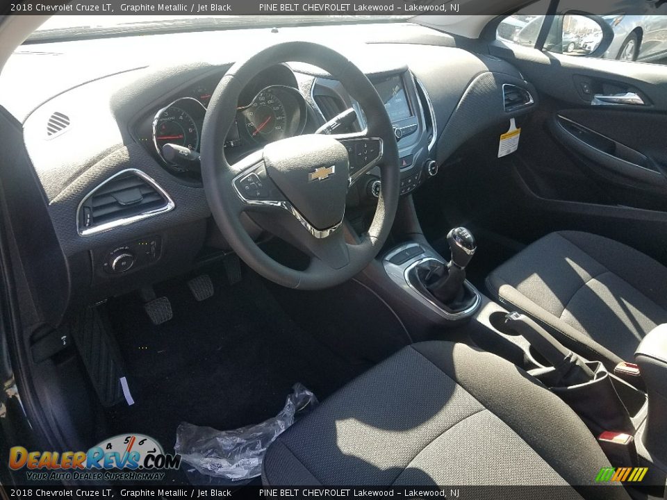 2018 Chevrolet Cruze LT Graphite Metallic / Jet Black Photo #7