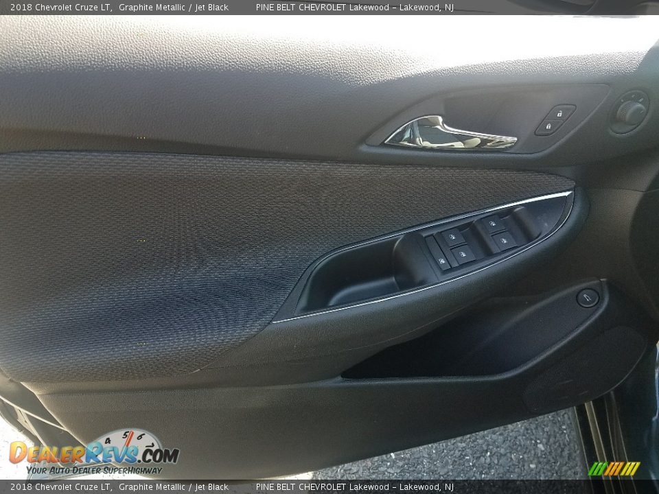 2018 Chevrolet Cruze LT Graphite Metallic / Jet Black Photo #8