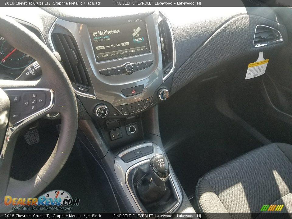 2018 Chevrolet Cruze LT Graphite Metallic / Jet Black Photo #10