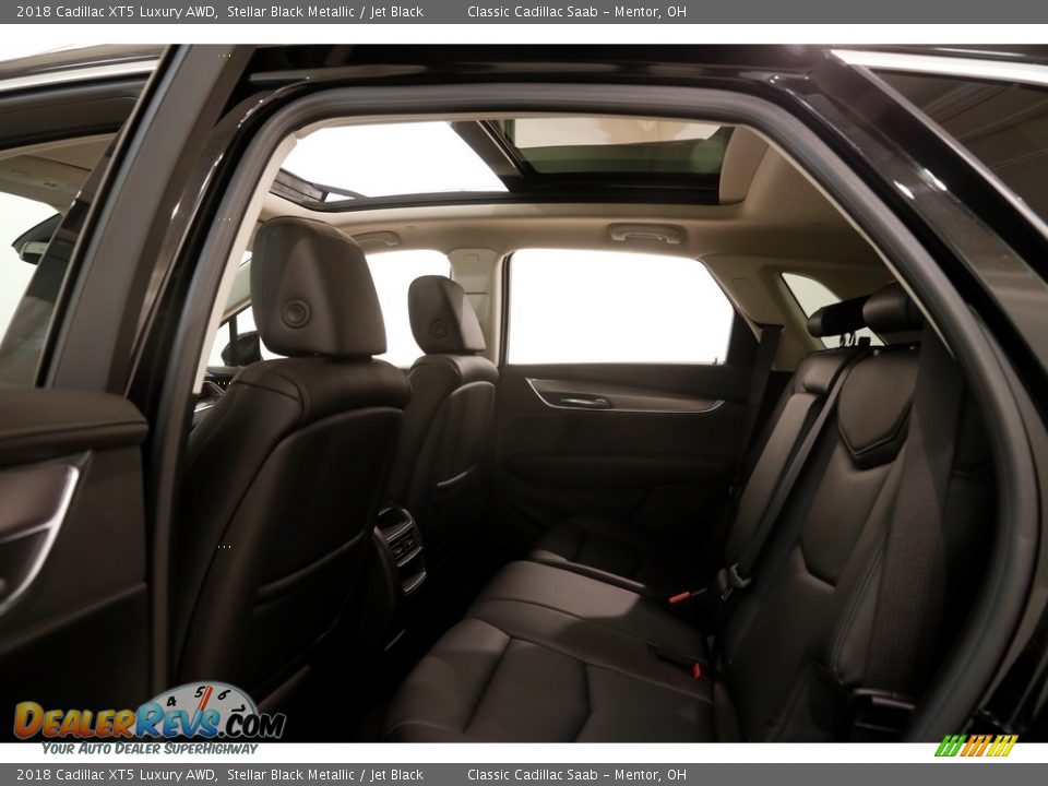 2018 Cadillac XT5 Luxury AWD Stellar Black Metallic / Jet Black Photo #18