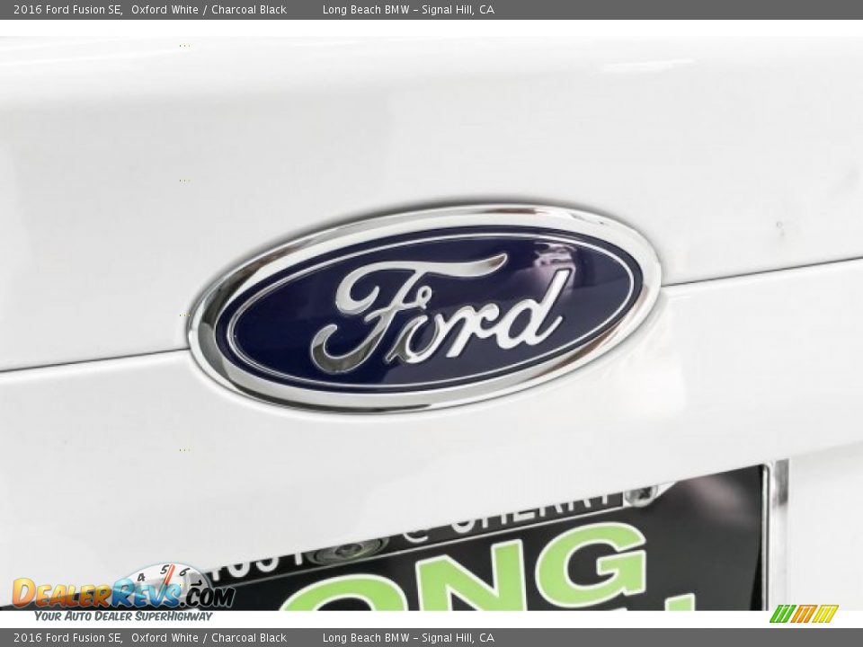 2016 Ford Fusion SE Oxford White / Charcoal Black Photo #31