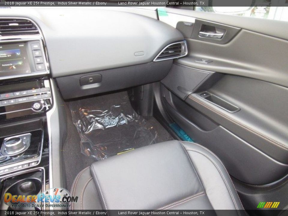 2018 Jaguar XE 25t Prestige Indus Silver Metallic / Ebony Photo #15