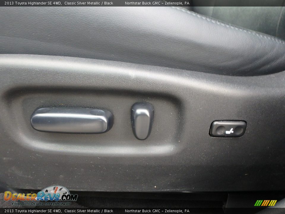 2013 Toyota Highlander SE 4WD Classic Silver Metallic / Black Photo #24