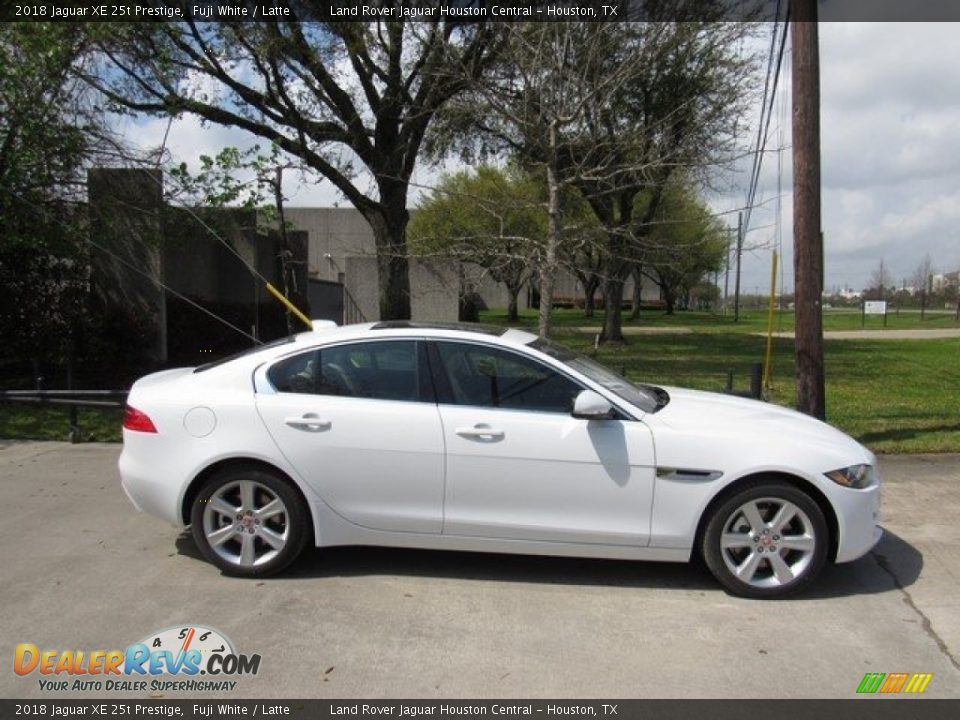 2018 Jaguar XE 25t Prestige Fuji White / Latte Photo #6