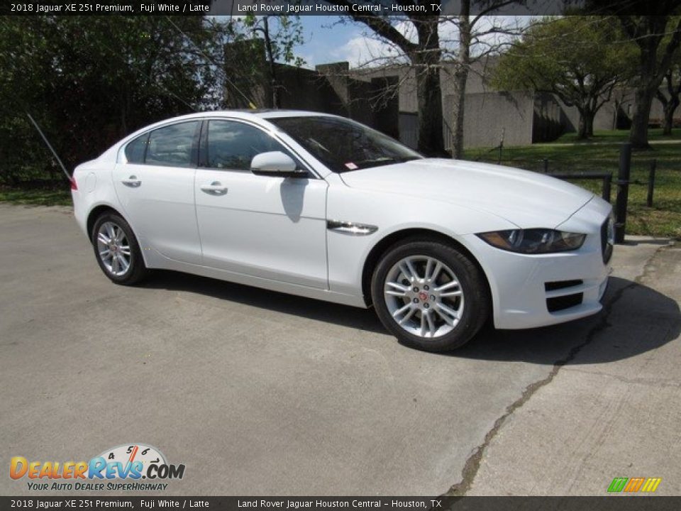 2018 Jaguar XE 25t Premium Fuji White / Latte Photo #1