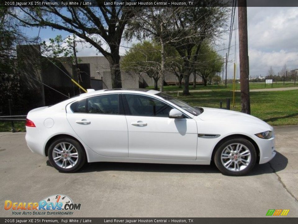 2018 Jaguar XE 25t Premium Fuji White / Latte Photo #6